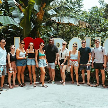 Hostel Mad Monkey Panglao Zewnętrze zdjęcie