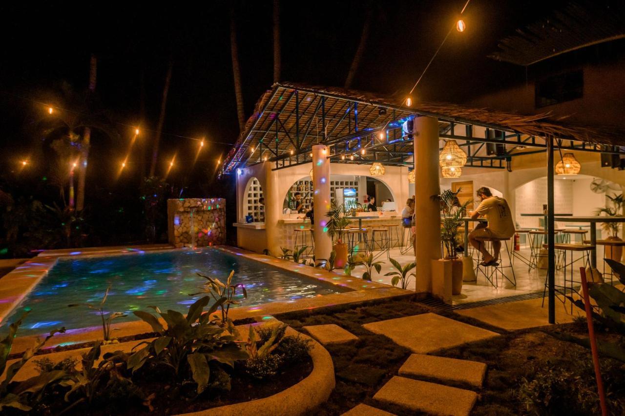 Hostel Mad Monkey Panglao Zewnętrze zdjęcie