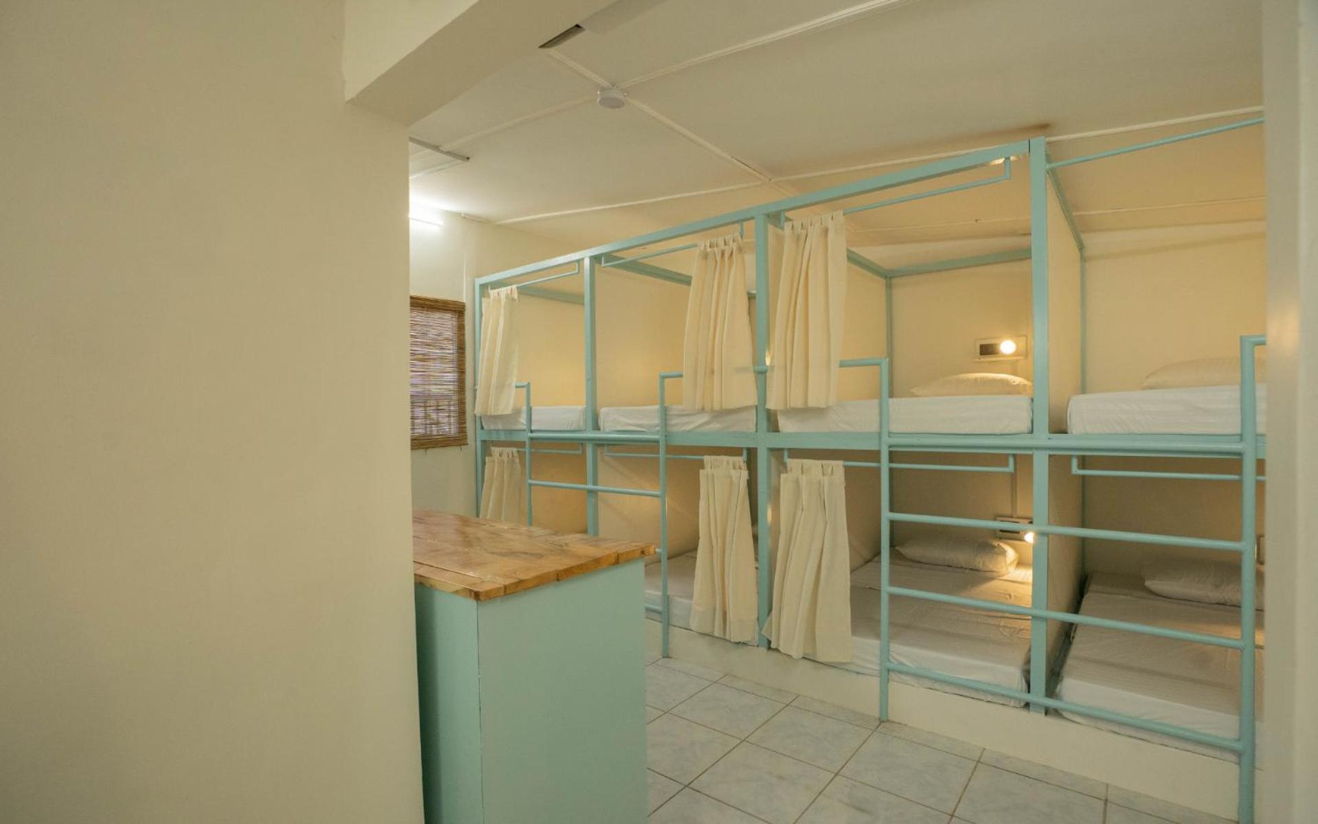 Hostel Mad Monkey Panglao Zewnętrze zdjęcie
