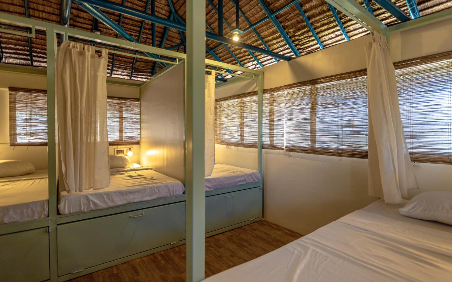 Hostel Mad Monkey Panglao Zewnętrze zdjęcie