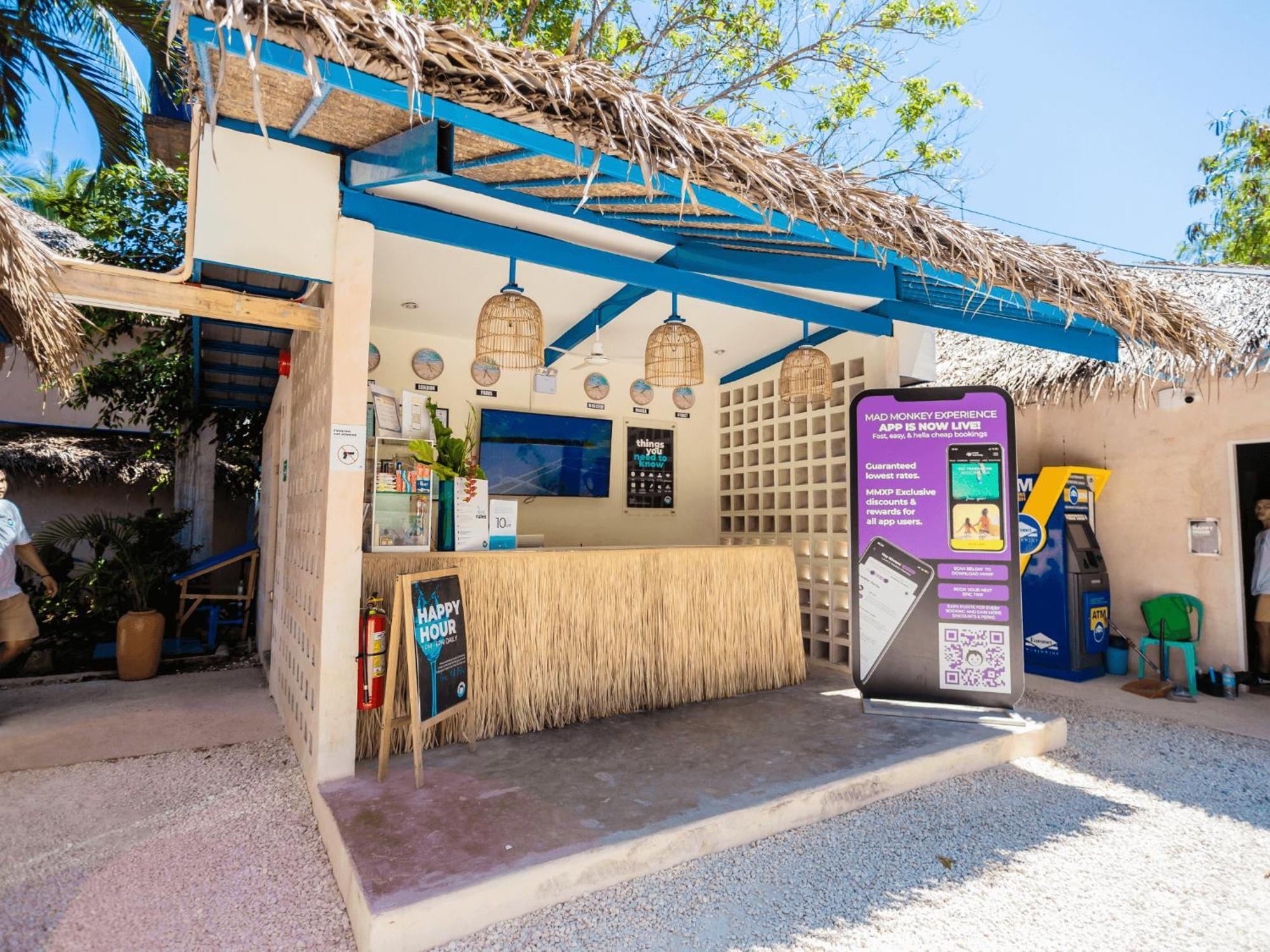 Hostel Mad Monkey Panglao Zewnętrze zdjęcie