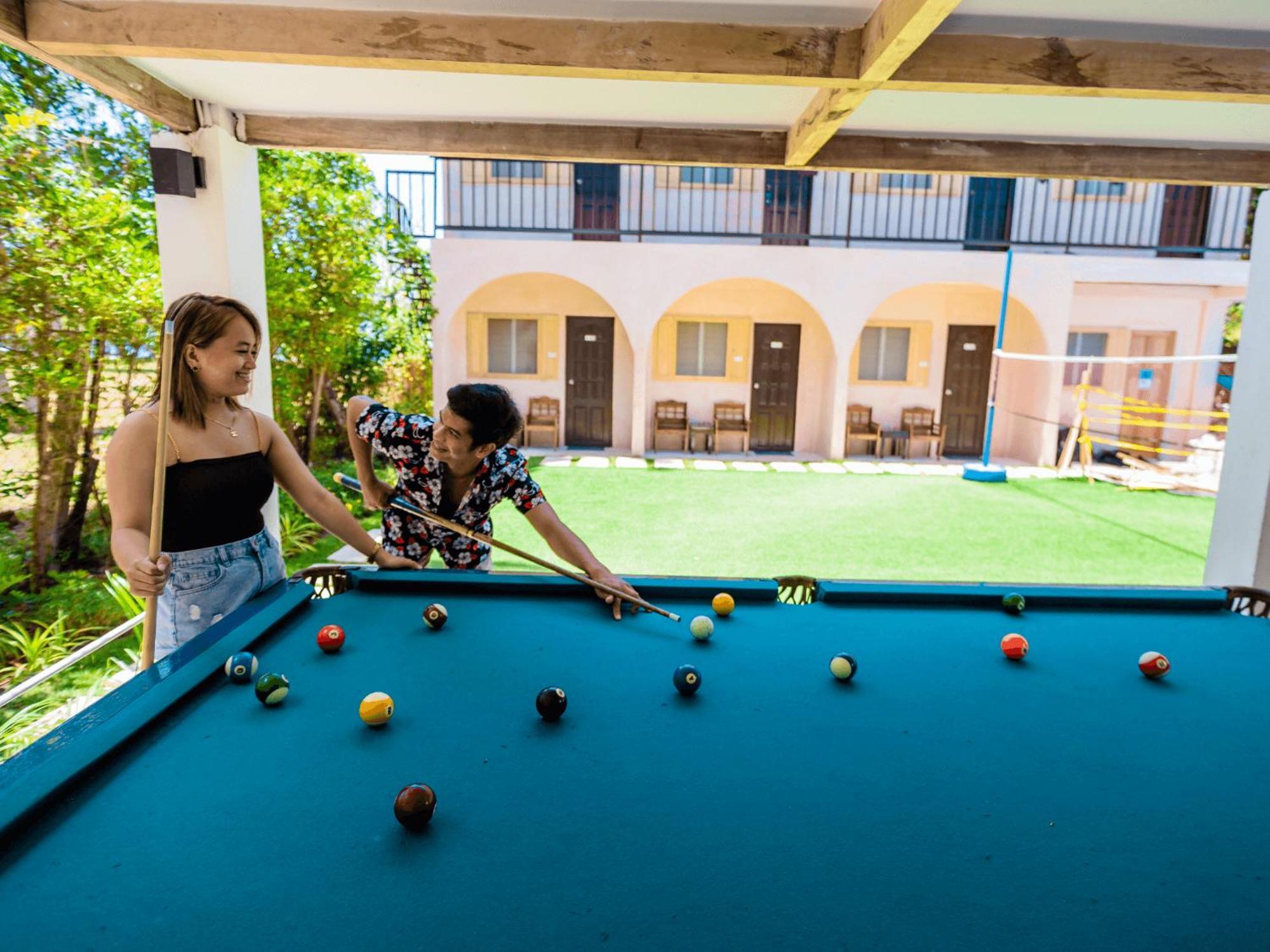 Hostel Mad Monkey Panglao Zewnętrze zdjęcie